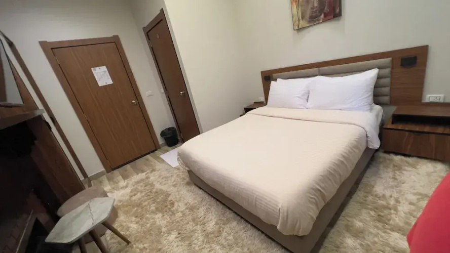Italia house hotel