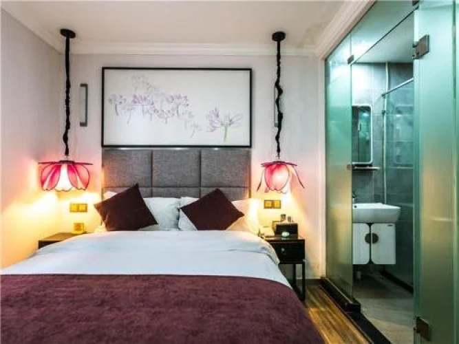 Blooming Hotel
