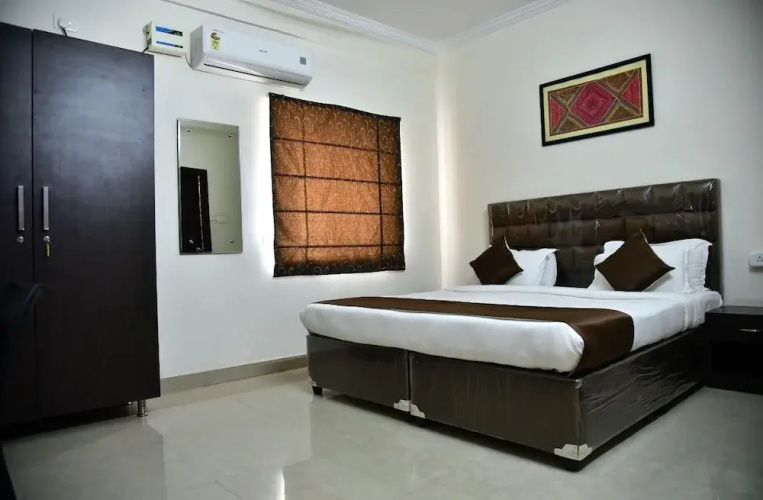 Ssapphire Asta Apartments