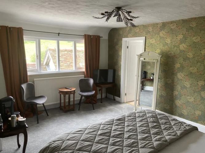 Tottington Manor