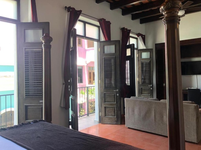 Deluxe Suite