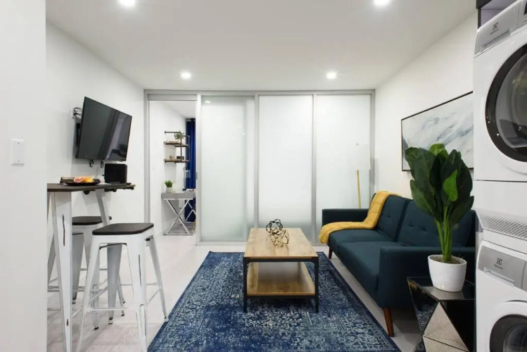 75-1b NEW Prime Upper East W D Elevator