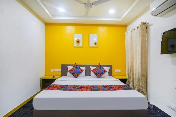 Fabexpress Luxury Inn