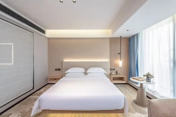 Stay at Guilin Scenic Spot