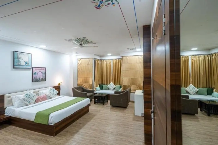 Luxury Suite