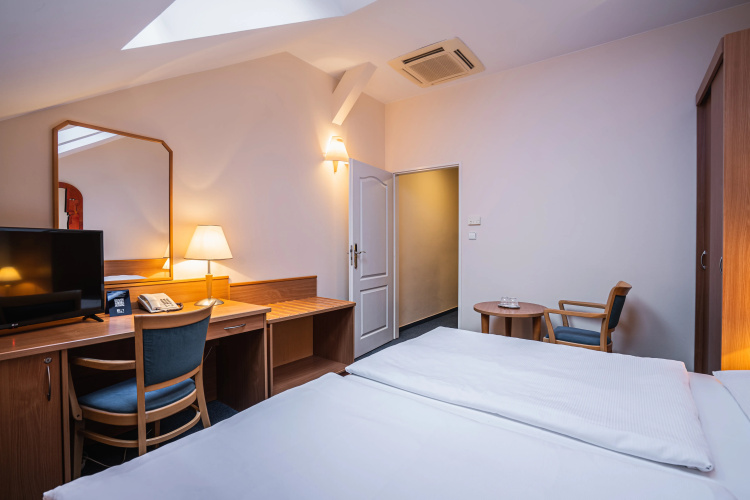 EA Hotel Tosca