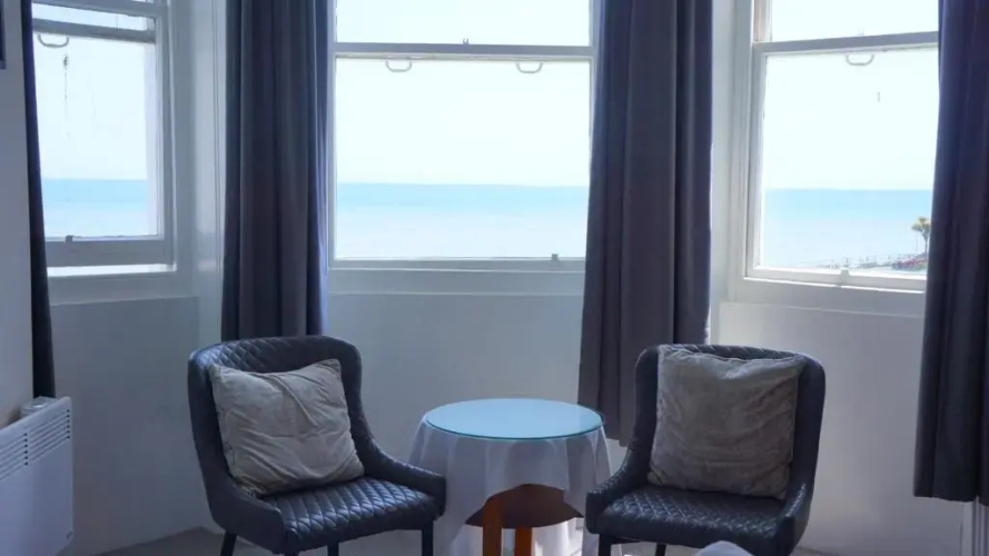 OYO Oban Hotel