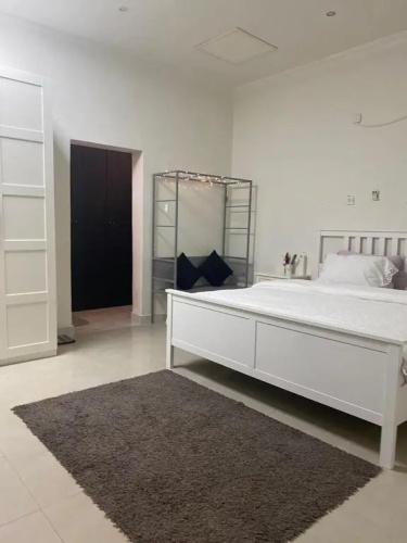 3 Bedrooms With Lovely Front Yard