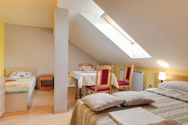 Standard Quadruple room
