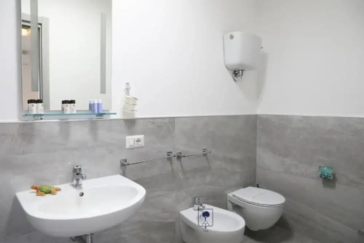 Comfort room
