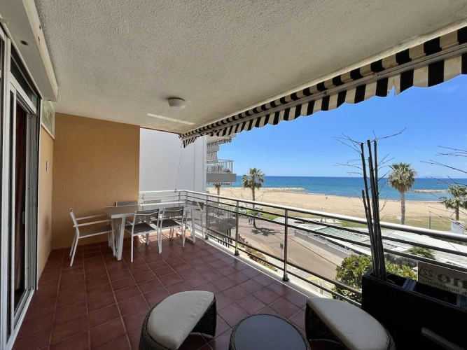3 Bedrooms Apartment
