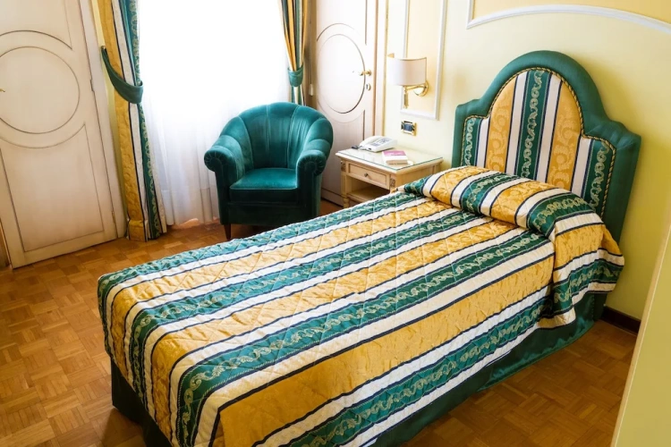 Standard Single room with balcony