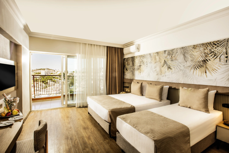 Palmin Hotel.