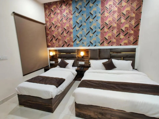 Hotel MK Grand