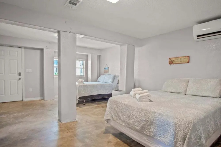 Blue Horizon - Pet Friendly! Private Pool!