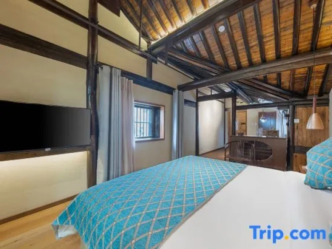 Luxury Double Suite with garden view
