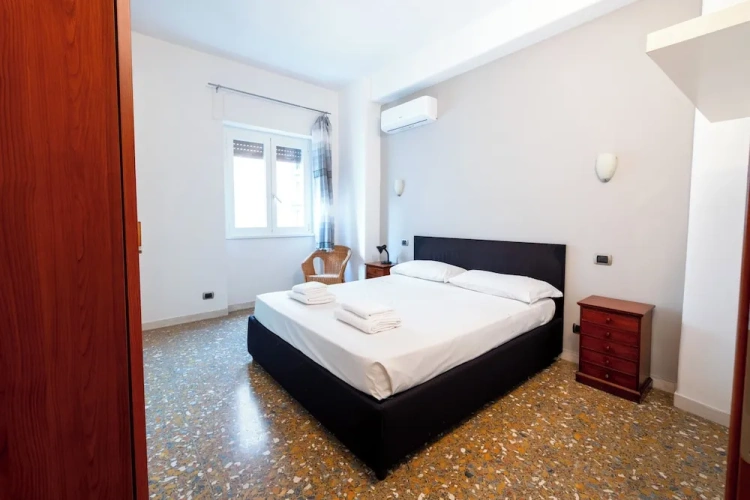 2 Bedrooms Apartment with balcony