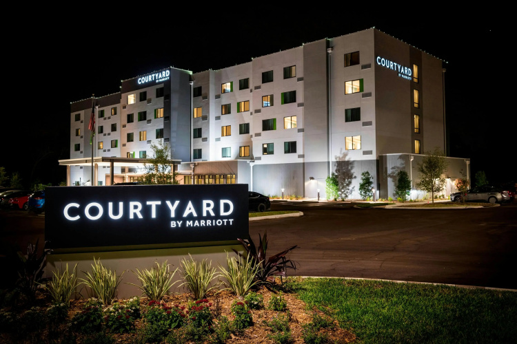 Courtyard By Marriott Tampa Northwest/veterans Expressway - Tampa, FL