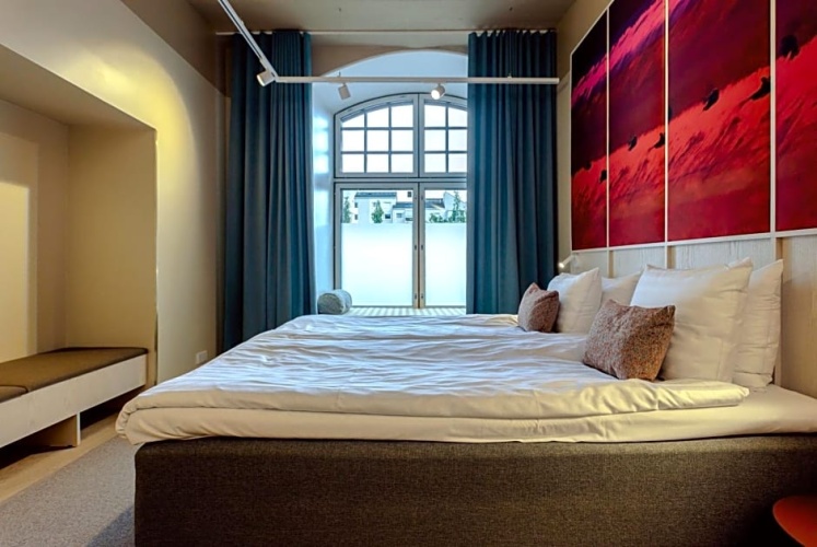 Double Suite