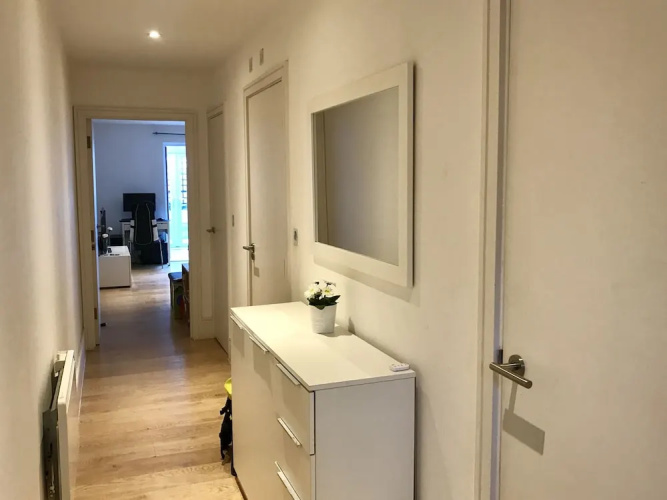 Spacious Flat With Private Patio Right by Kings X Station