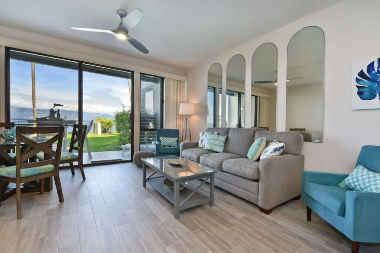 Napili Point B5 by RedAwning