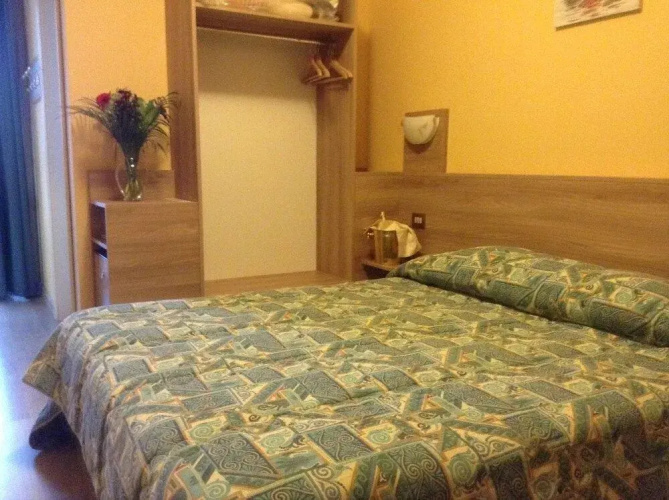 Hotel Route 9
