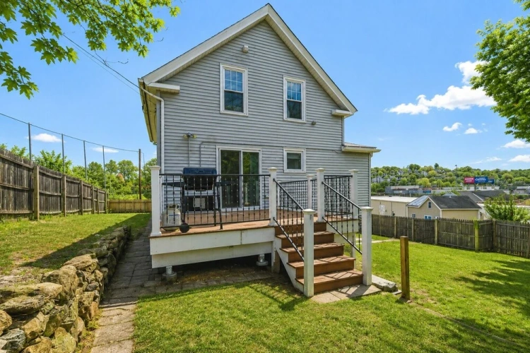 2 Bedrooms Cottage