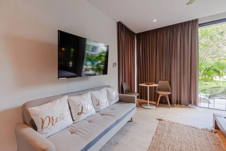 Room fully equipped Spa and gym free