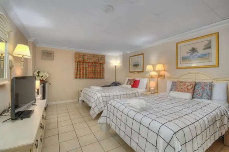 Coral Beach Resort and Suites