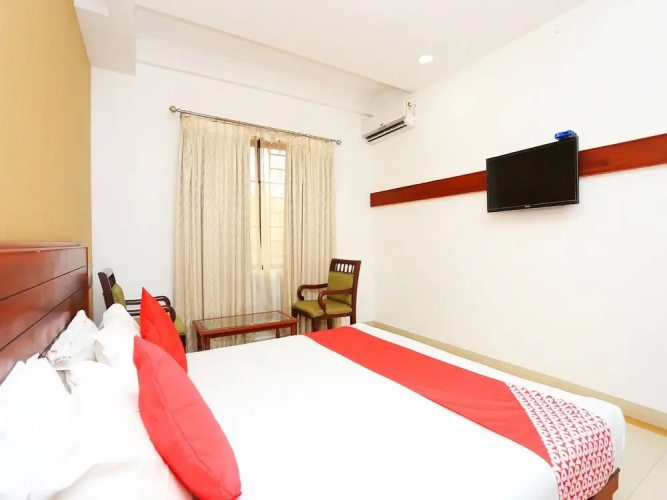 OYO 37085 Smart Residency