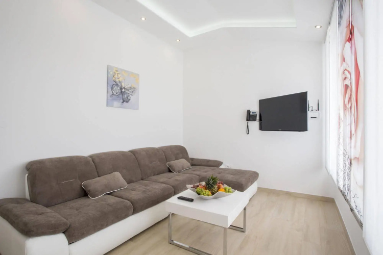 Adrion Aparthotel