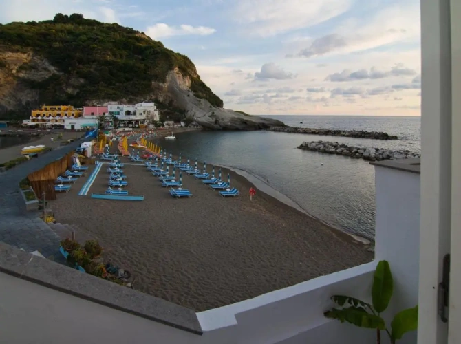 1 Bedroom Duplex Apartment