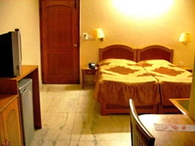 Perfect by FabHotel