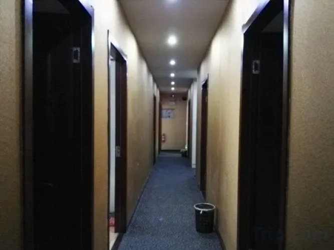 168 Business Hostel