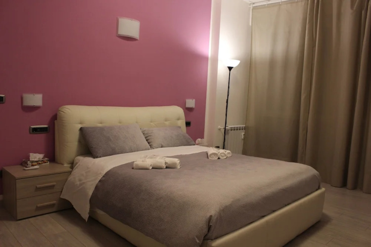 4 Star Apartments