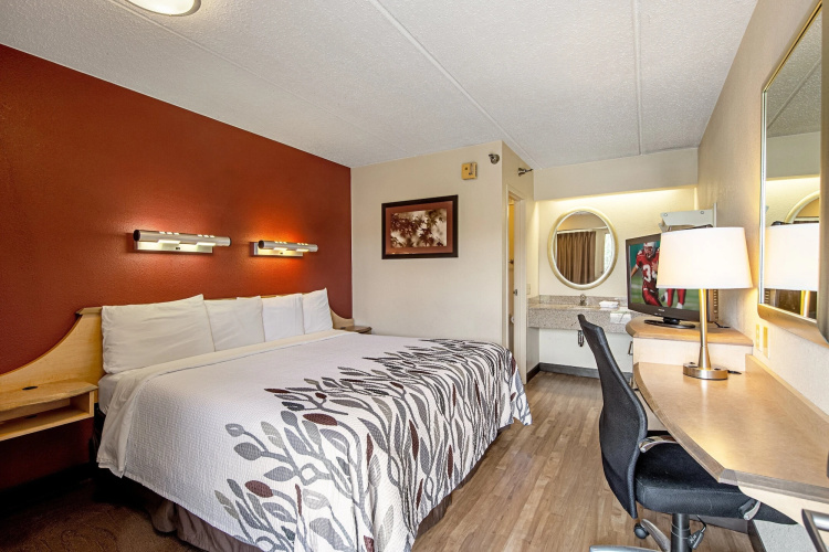Red Roof Inn Hickory