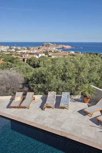 Superb Villa With Pool and sea View