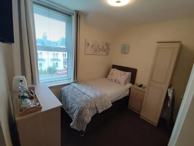 Deluxe Single room