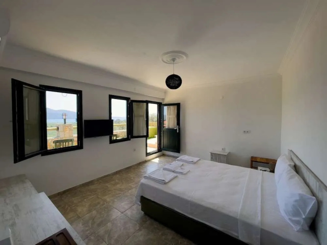 Beacon Hill Suites