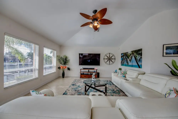 Villa Manatee Crossing - Roelens Vacations
