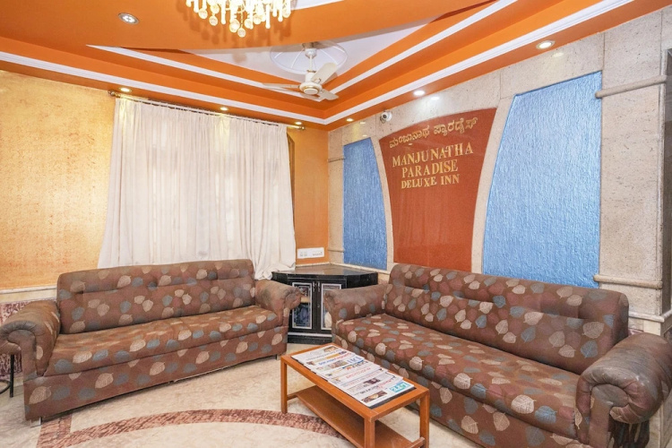 SPOT ON 37955 Manjunatha Paradise