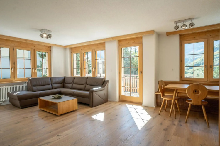 Splendid attic apartment with a south oriented balcony, Marietta #4