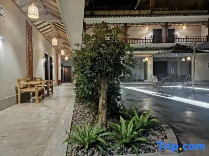 Monian Inn
