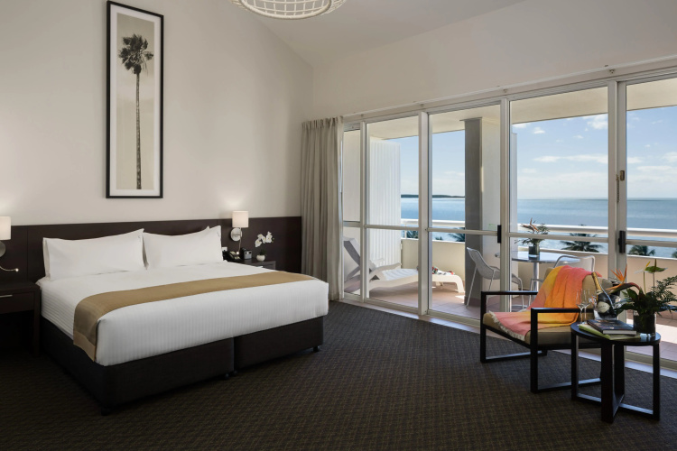 Cairns Harbourside Hotel