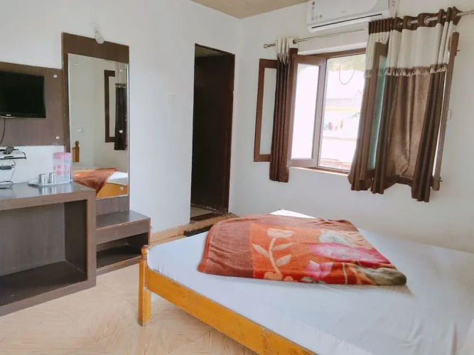 Radhika palace