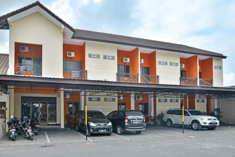 ZEN Rooms Depok Sleman Syariah
