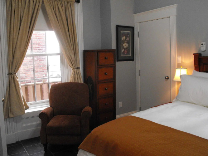 Chipman Hill Suites on Union