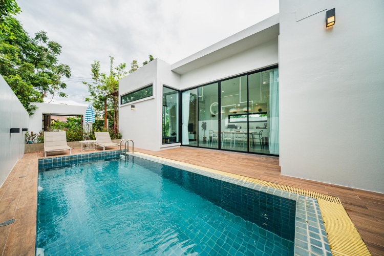 2 Bedrooms Villa