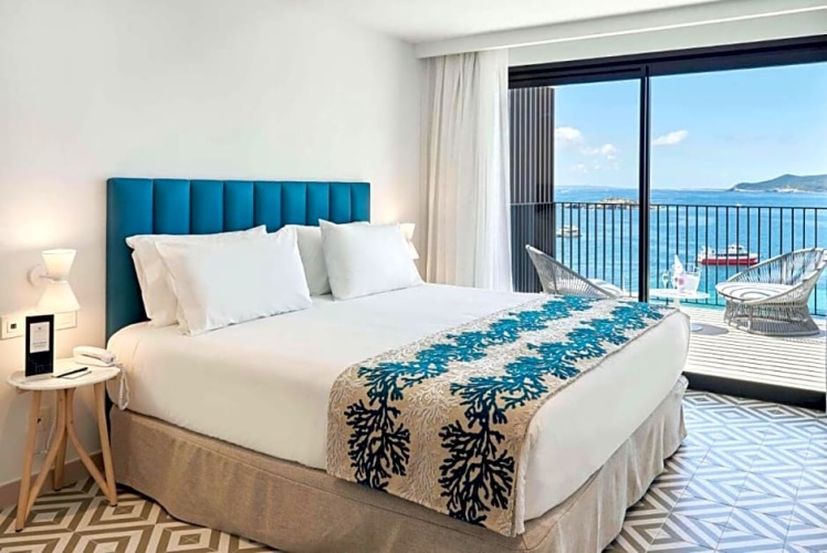 Suite with sea view