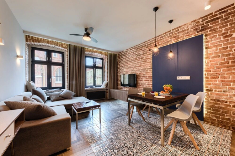 2-3 APARTMENTS Old Town
